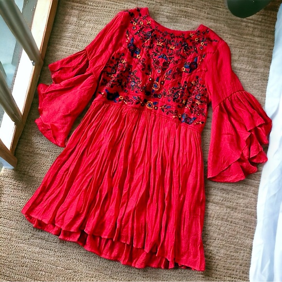 Umgee Red Adrienne Bell Sleeve Ruffle Dress S Babydoll Embroidered Boho - Picture 8 of 13
